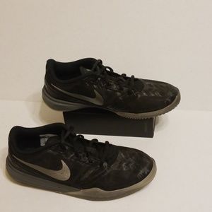 Nike Kobe Mentality shoes women's size 6